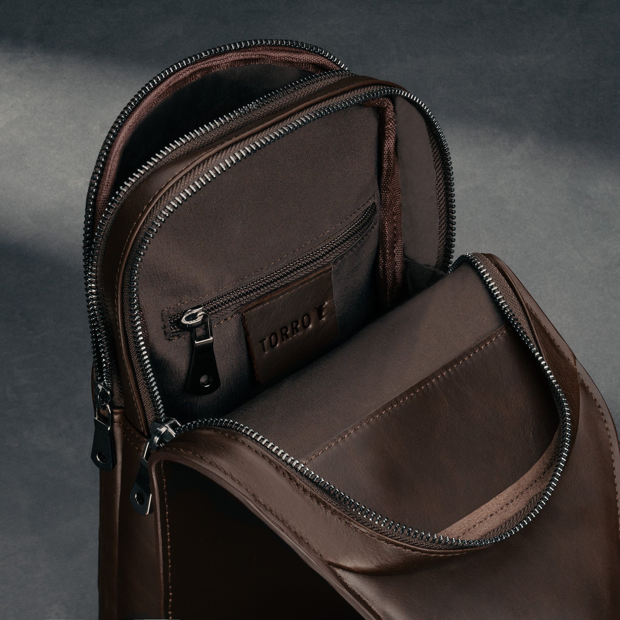 Crossbody Slingtasche aus Leder - Image 10