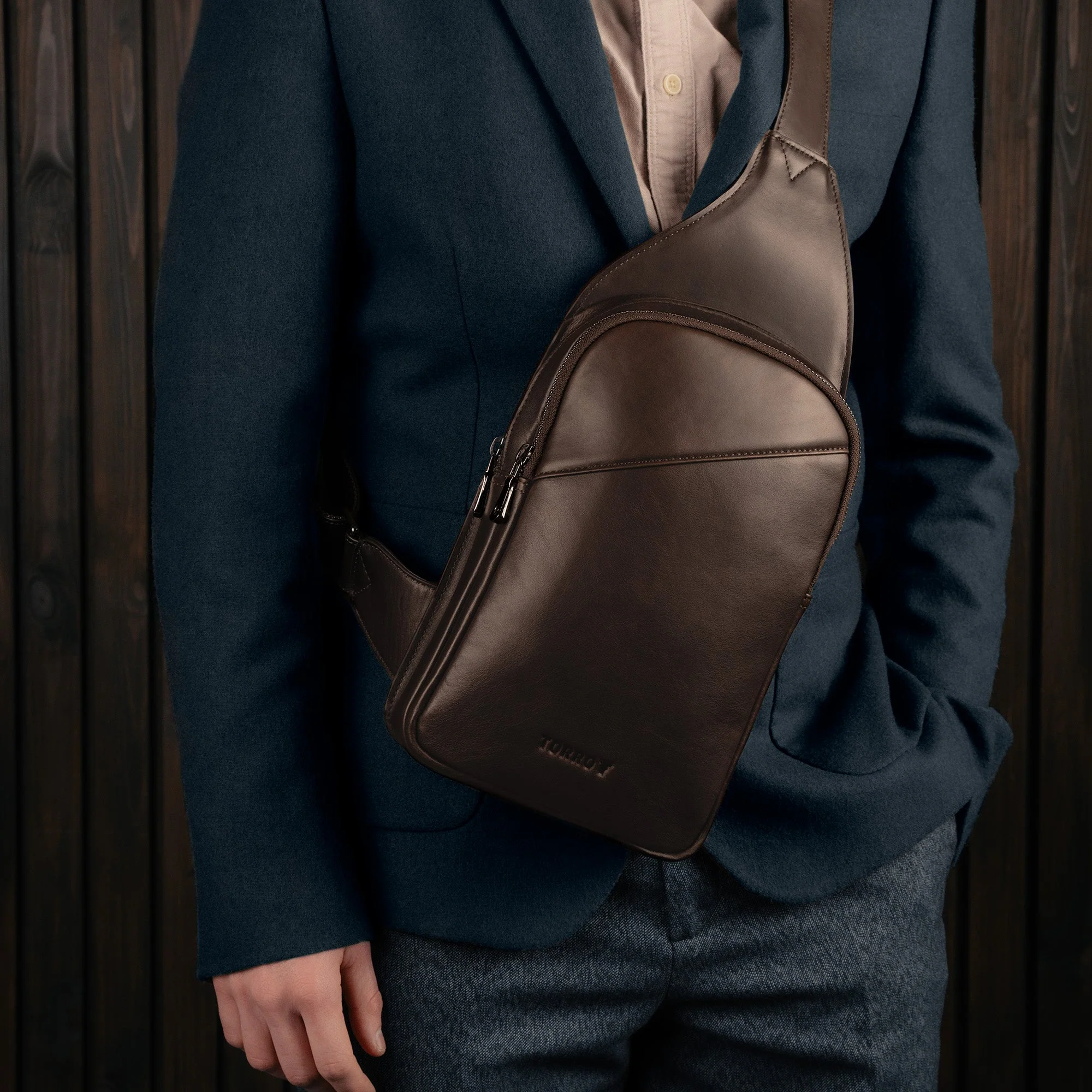 Crossbody Slingtasche aus Leder - Image 8