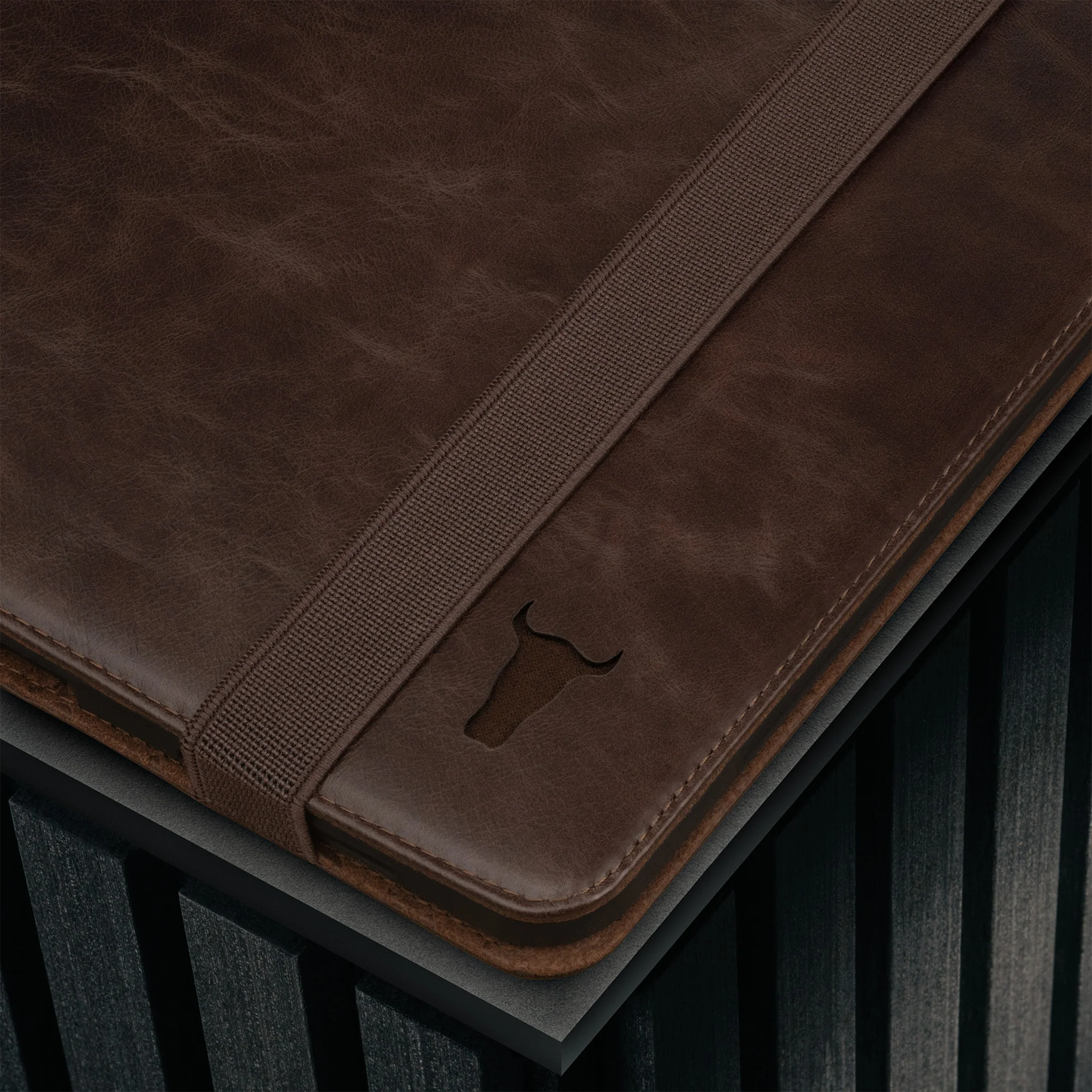 iPad Pro 11" Lederhülle (M5/M4) - Image 12