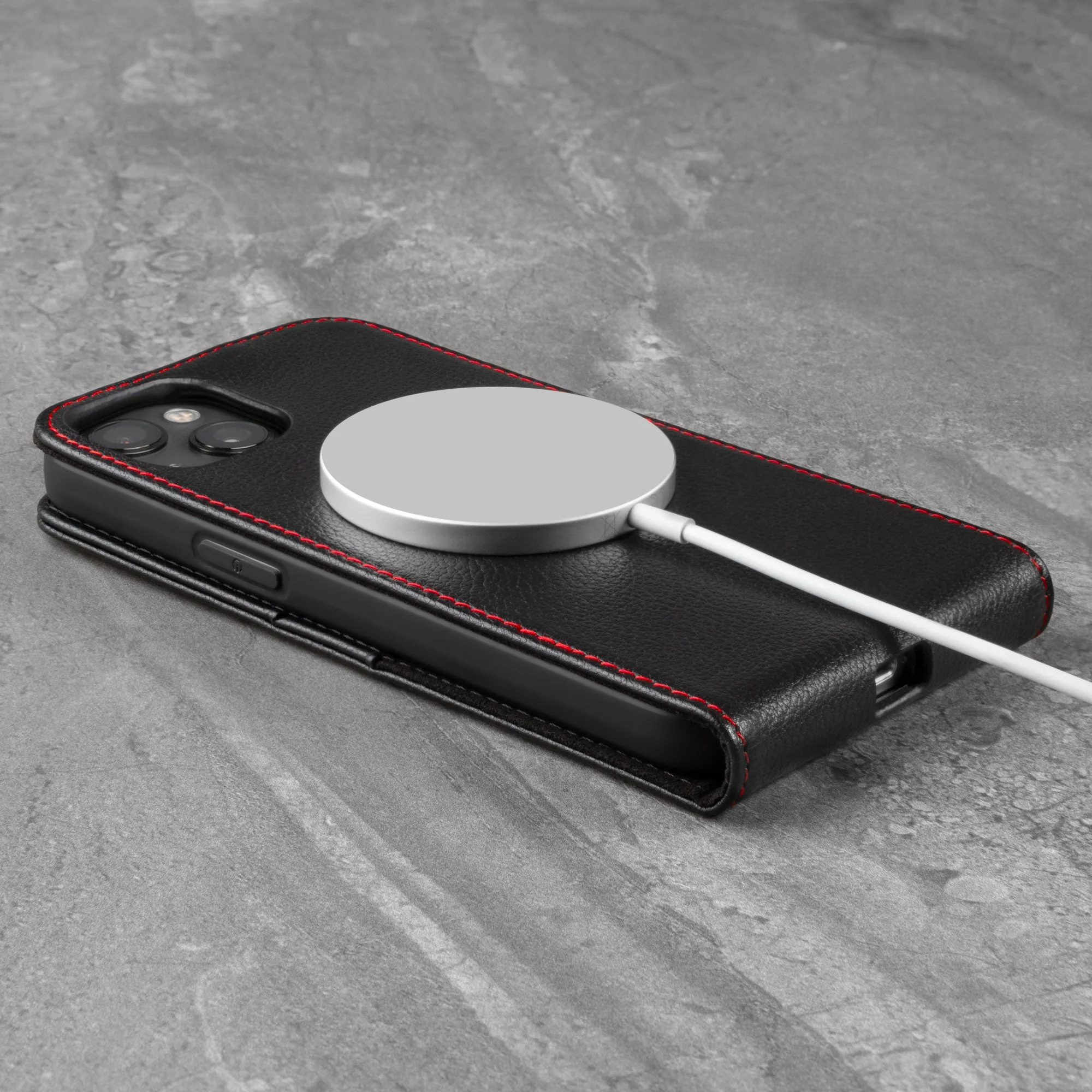 iPhone 13 Leder Flip Hülle (mit MagSafe-Aufladung) - Image 3