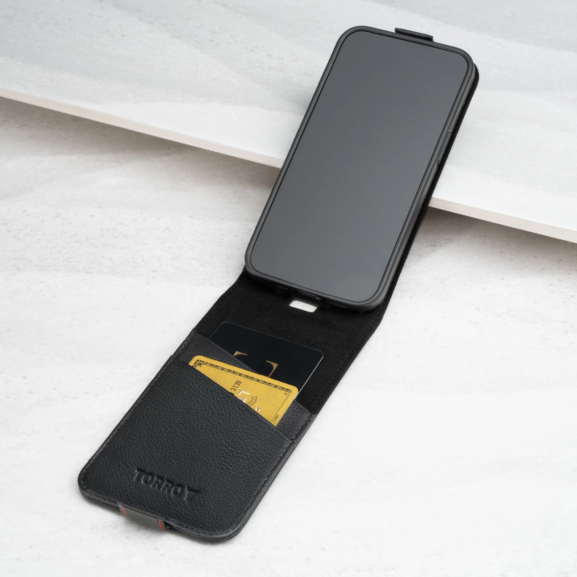iPhone 14 Leder Flip Hülle (mit MagSafe-Aufladung) - Image 3