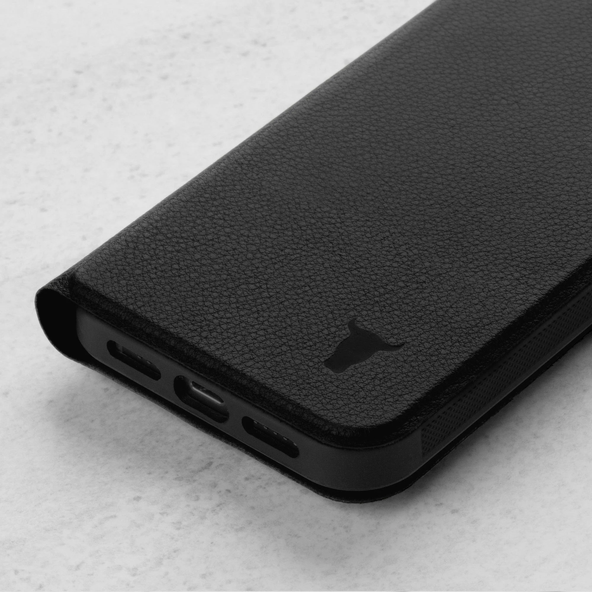 iPhone 14 Pro Leder Bumper Hülle mit abnehmbarem Folio (MagSafe-Aufladung) - Image 5
