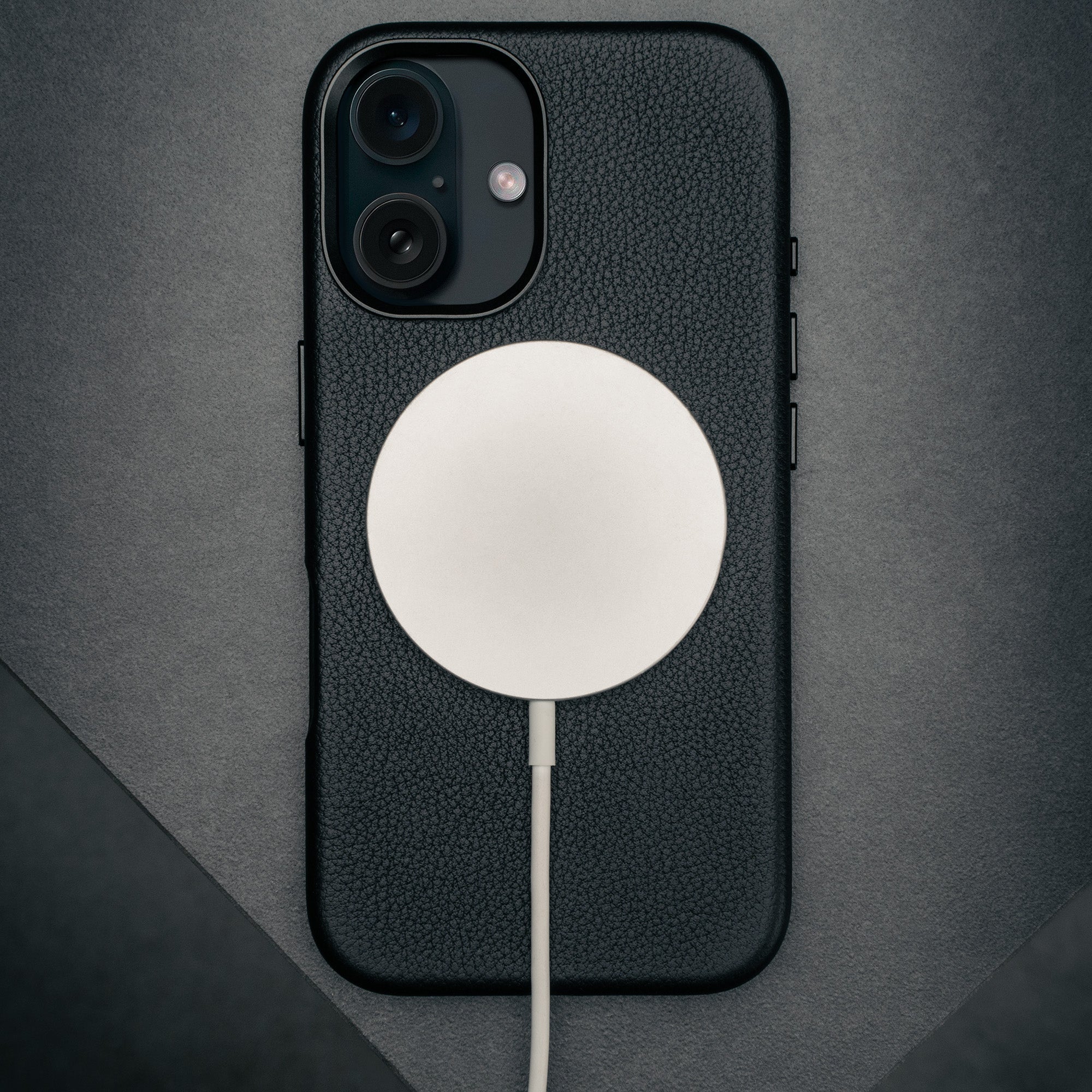 iPhone 16 Schlank Leder Bumper Hülle - Image 4