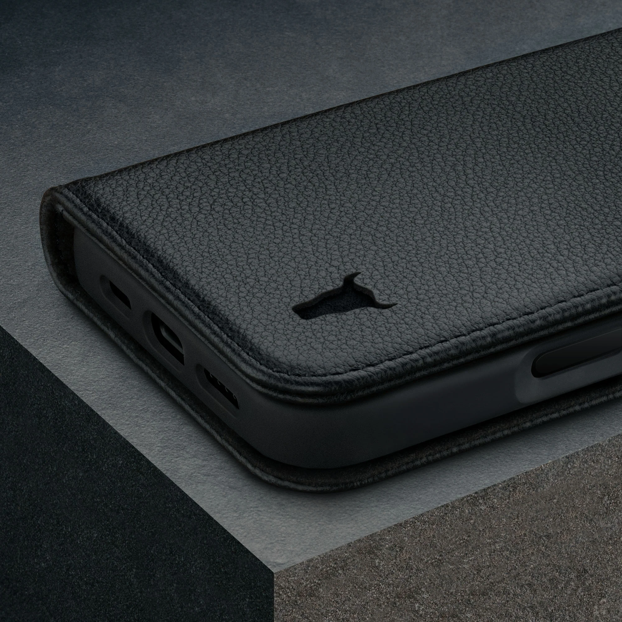 iPhone 16 Plus Lederhülle (mit Standfunktion und MagSafe Laden) - Image 11
