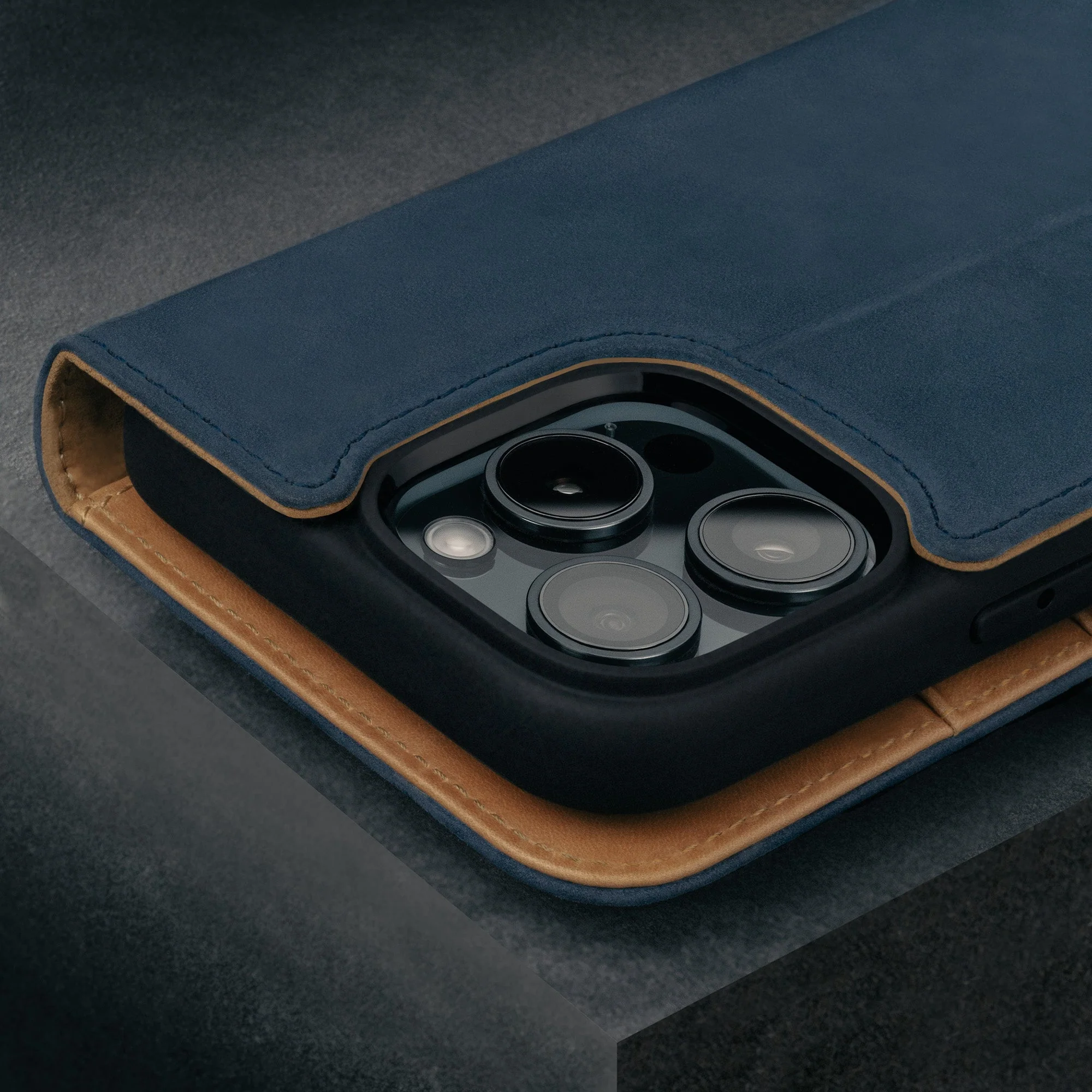 iPhone 16 Pro Lederhülle (mit abnehmbarer Hülle und MagSafe-kompatibel) - Image 7