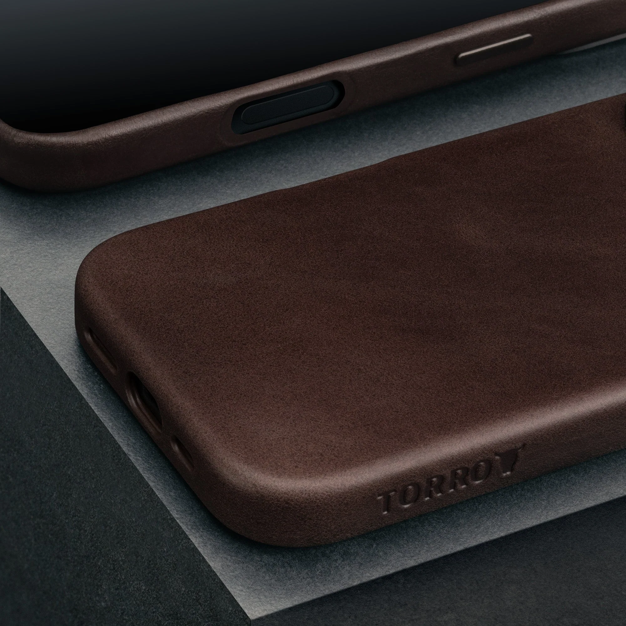 iPhone 16 Pro Leder Bumper Hülle - Image 11