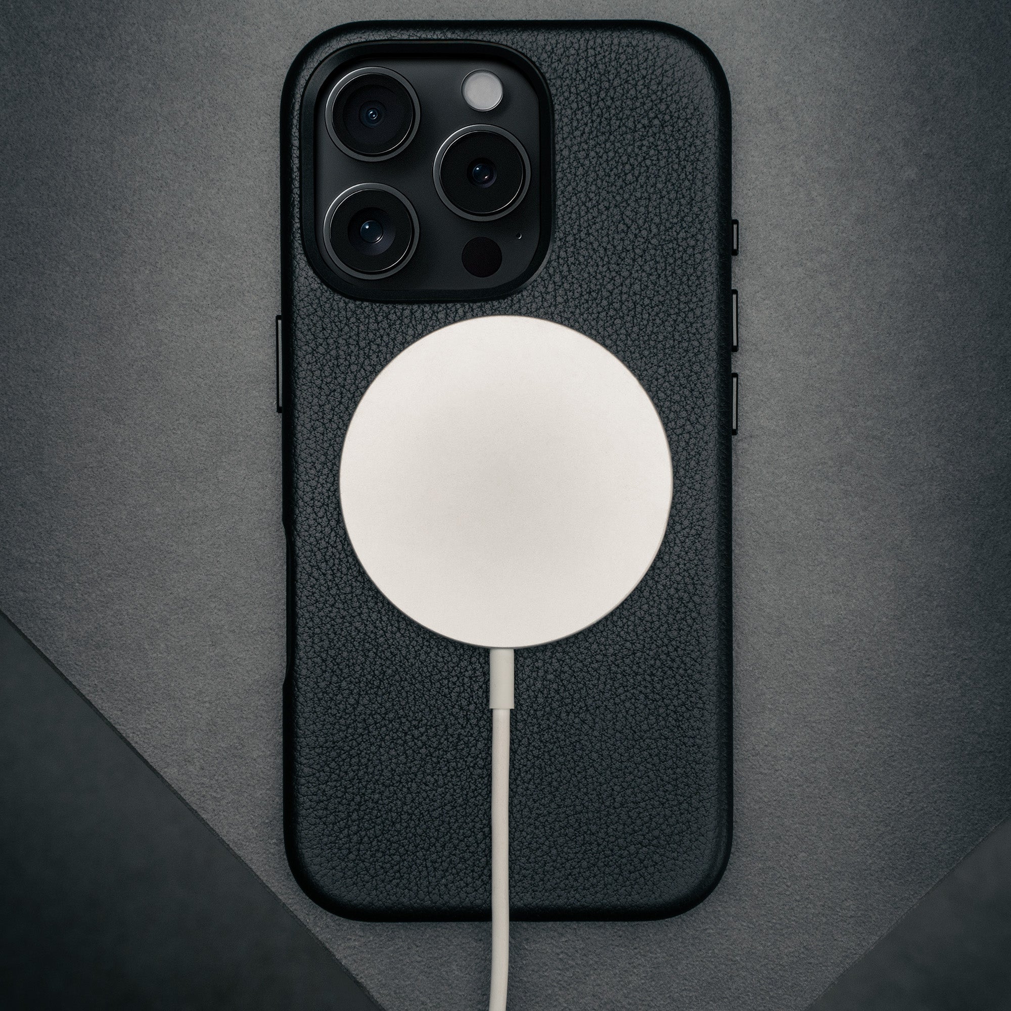iPhone 16 Pro Leder Bumper Hülle - Image 4