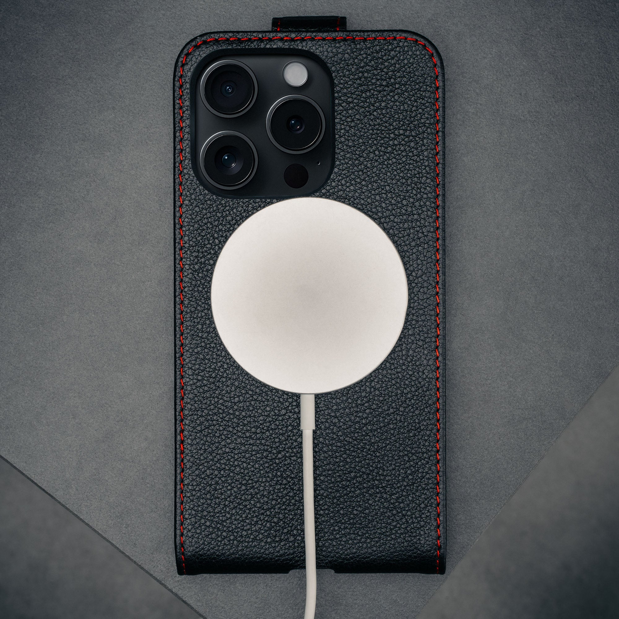 iPhone 16 Pro Leder Flip Hülle (MagSafe Laden) - Image 5