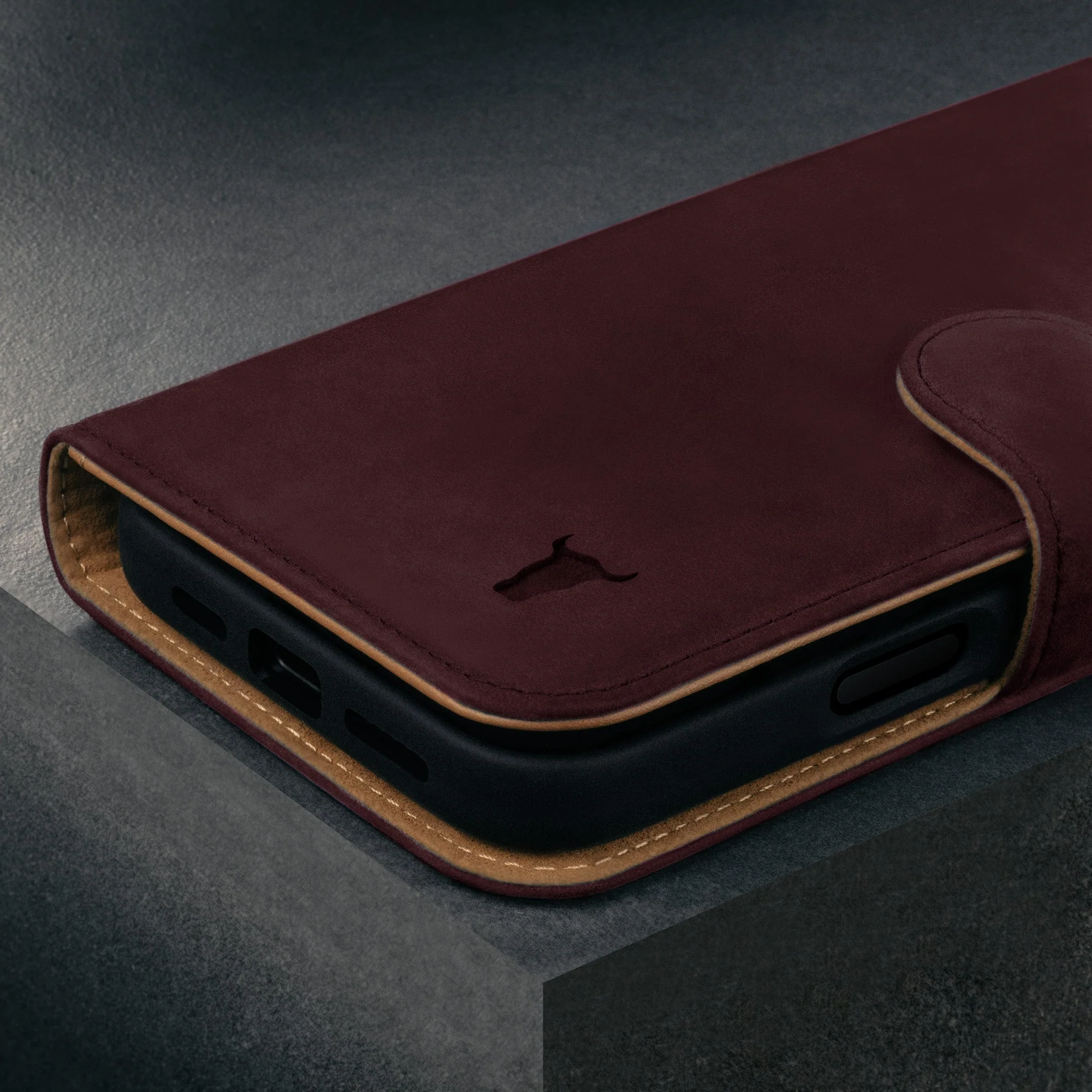 iPhone 16 Pro Max Lederhülle (mit abnehmbarer Hülle und MagSafe-kompatibel) - Image 19