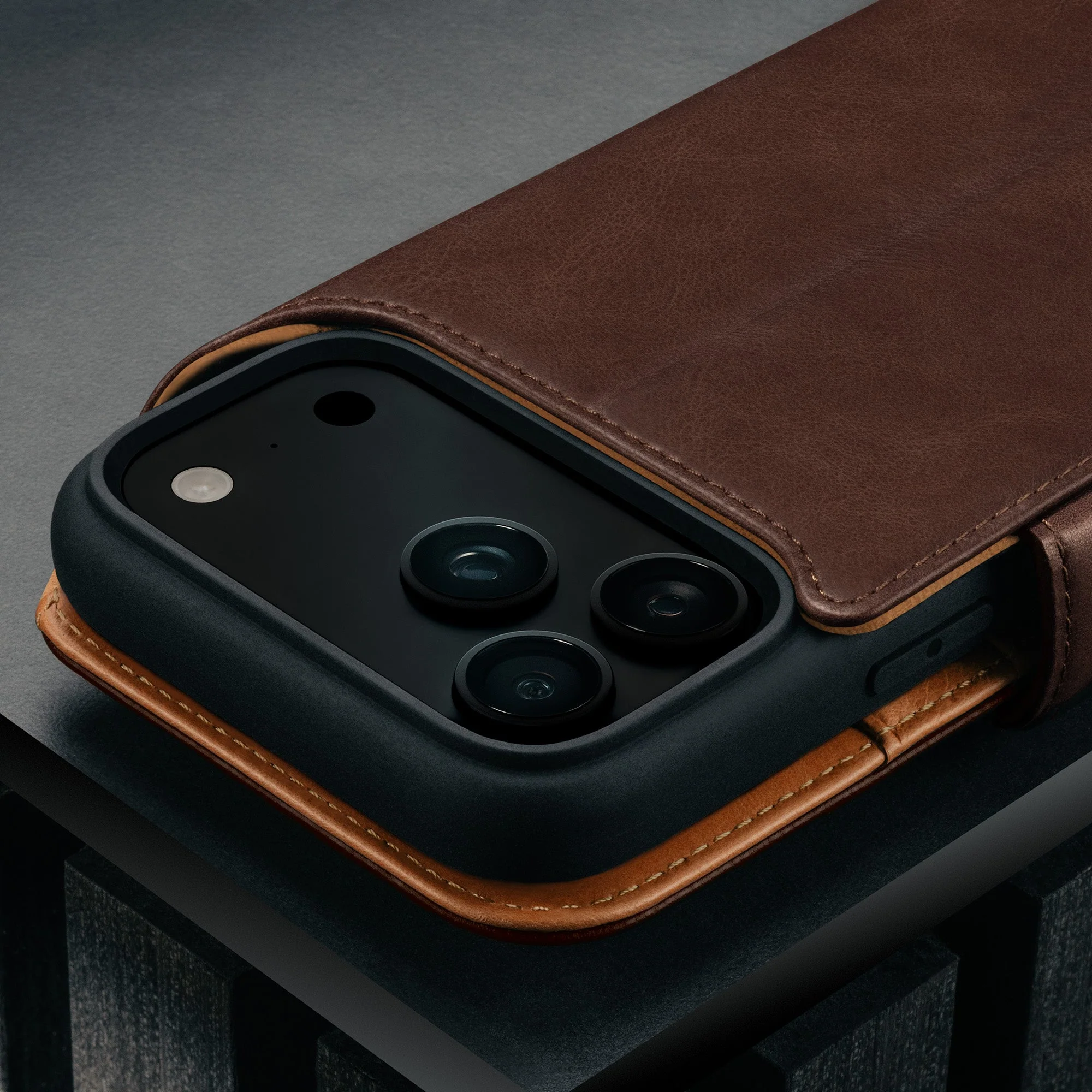 iPhone 17 Pro Lederhülle (mit abnehmbarer Abdeckung & MagSafe-kompatibel) - Image 12
