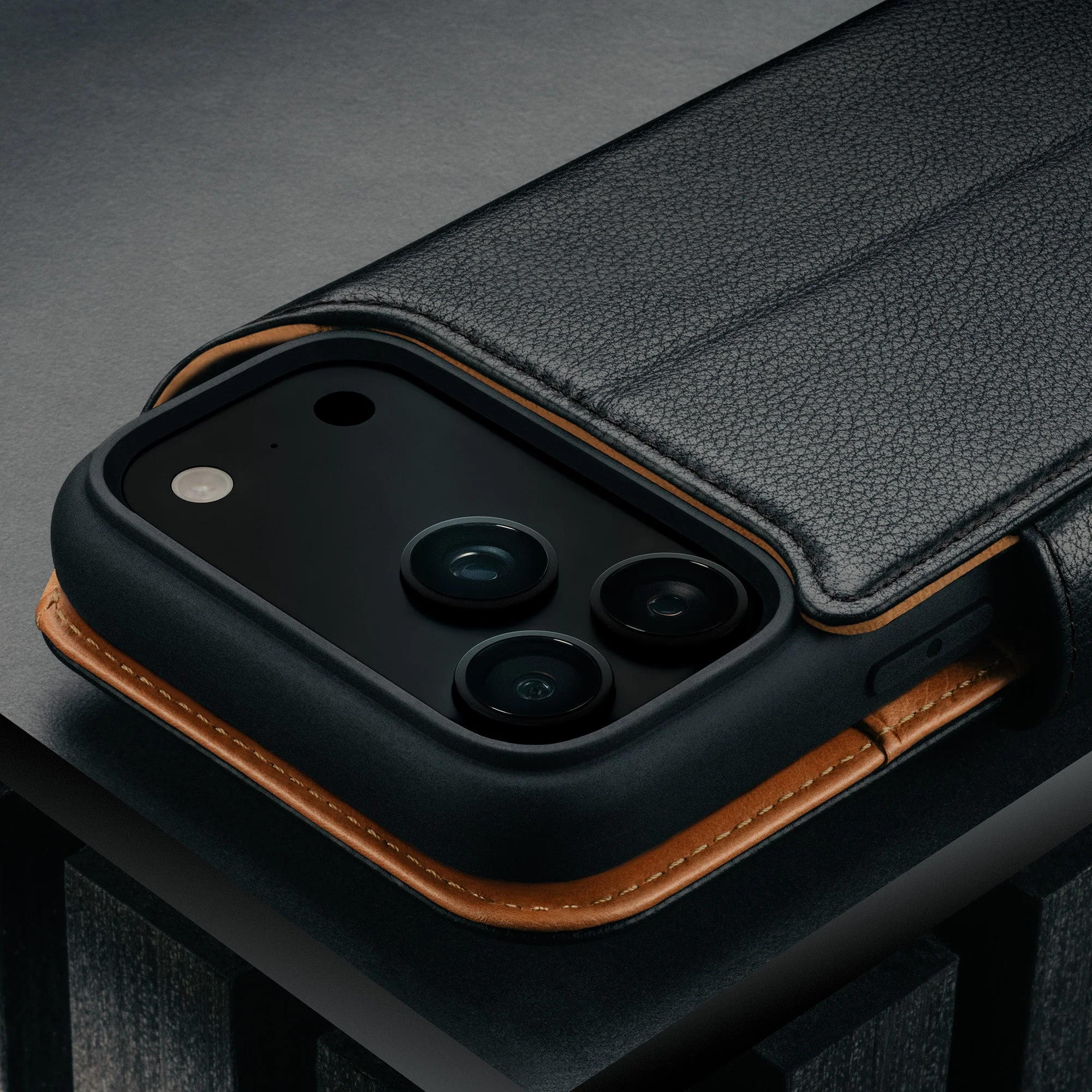 iPhone 17 Pro Lederhülle (mit abnehmbarer Abdeckung & MagSafe-kompatibel) - Image 7