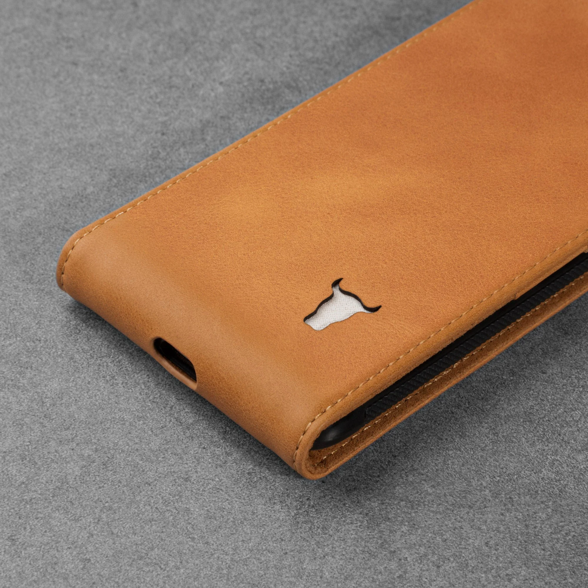 iPhone SE & iPhone 8/7 Leder Flip Hülle - Image 11