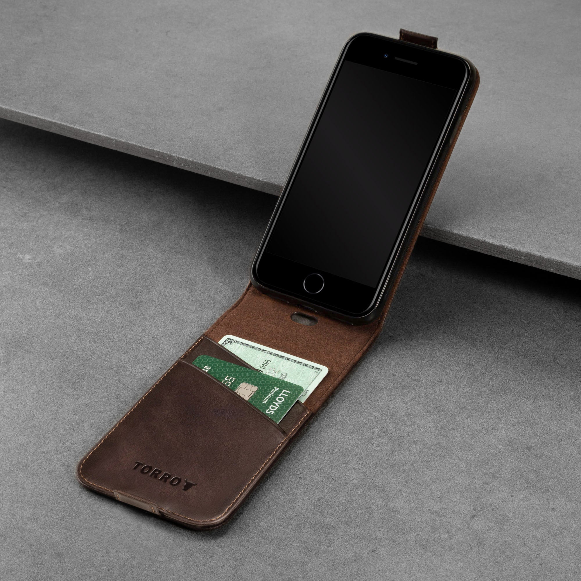 iPhone SE & iPhone 8/7 Leder Flip Hülle - Image 12