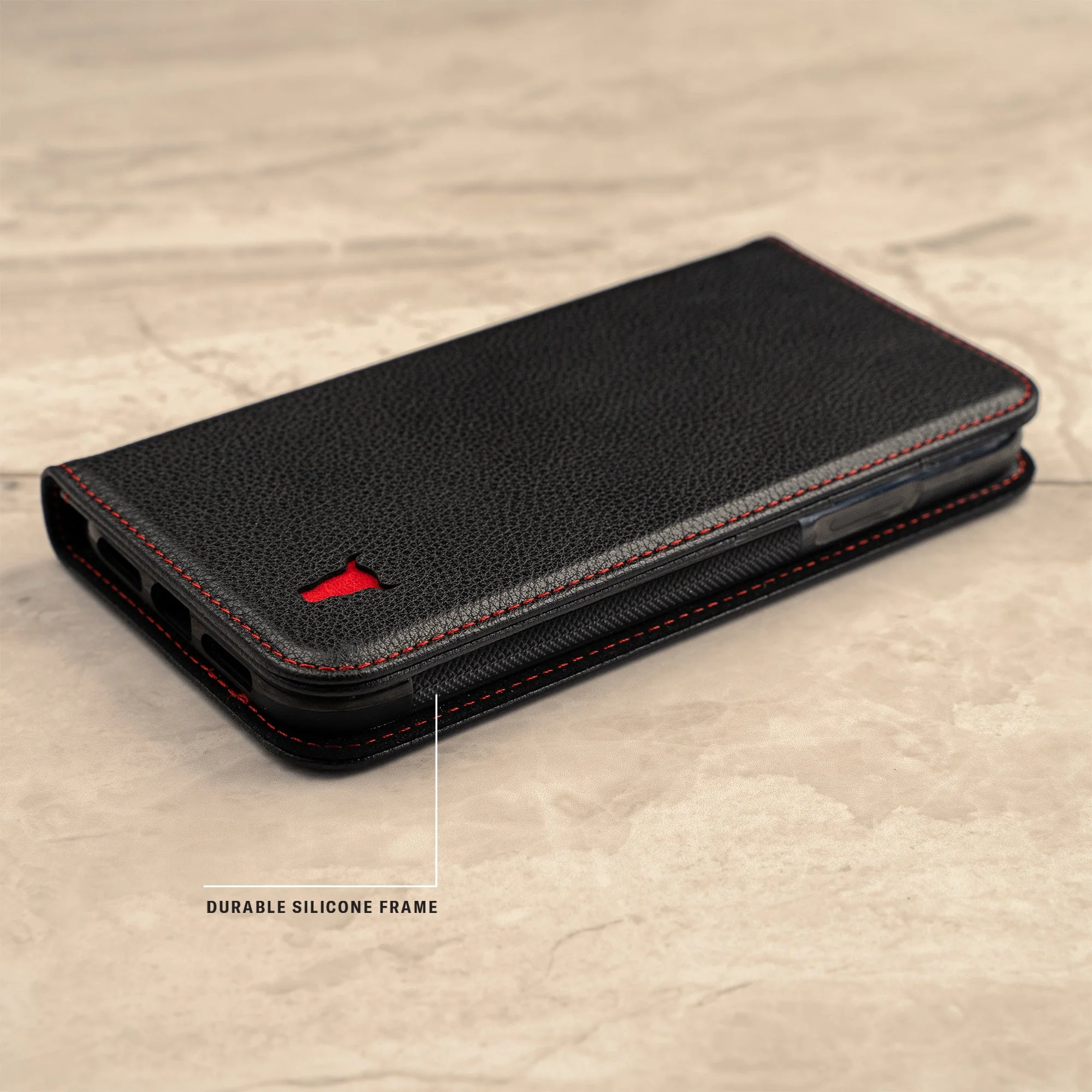 iPhone XR Leder-Wallet-Hülle (mit Standfunktion) - Image 5
